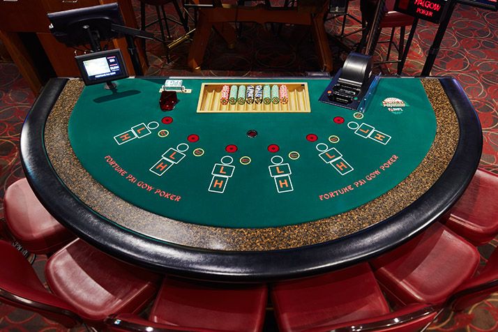 Vegas Club کیسینو میں پوکر گیمز